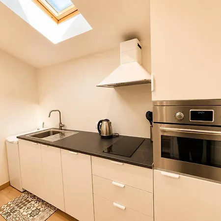 L'essentiel Climatise 2prs-central Apartment
